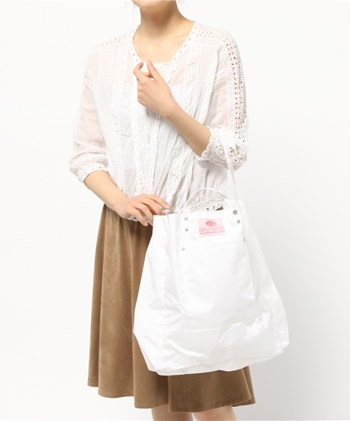 BEAMS BOY（ビームスボーイ）の「BAG’n’NOUN / TOOLBAG NYLON CLASSIC（トートバッグ・レディース・ホワイト/ダークグリーン・ONE SIZE）」の12枚目の写真