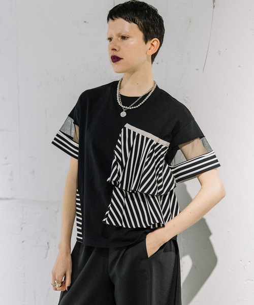 MARECHAL TERRE（マルシャルテル）の「ラッフルTシャツ（Tシャツ/カットソー・レディース・オフホワイト/ブラック/ホワイト×ネイビー/ブラック×ホワイト・MEDIUM）」の5枚目の写真