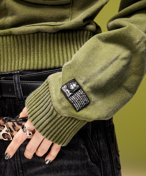 X-girl(エックスガール)の「FADED SWEAT AND RIB ZIP UP COMPACT HOODIE(パーカー・レディース・ブラック/オリーブ・S/M)」の14枚目の写真
