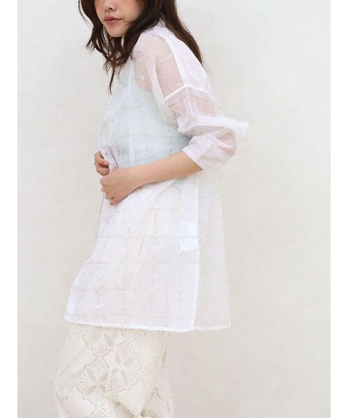 FIKA.(フィーカ)の「Sheer checkered shirt(シャツ/ブラウス・レディース・ブラック/ホワイト・MEDIUM)」の7枚目の写真