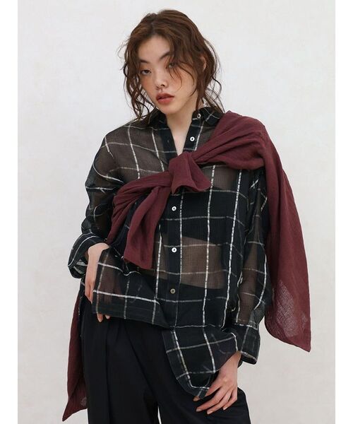 FIKA.(フィーカ)の「Sheer checkered shirt(シャツ/ブラウス・レディース・ブラック/ホワイト・MEDIUM)」の13枚目の写真