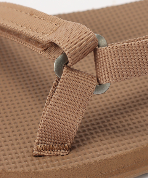 FRAMeWORK（フレームワーク）の「Teva/テバ W ORIGINAL UNIVERSAL SLIM（サンダル・レディース・ブラック/ベージュ・25cm/24cm/23cm）」の5枚目の写真