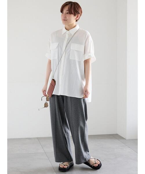 Te chichi(テチチ)の「Wポケット5分袖オーバーシャツ《2026 SUMMER LOOK item》(シャツ/ブラウス・レディース・オフホワイト/ブラック/カーキ・F)」の6枚目の写真