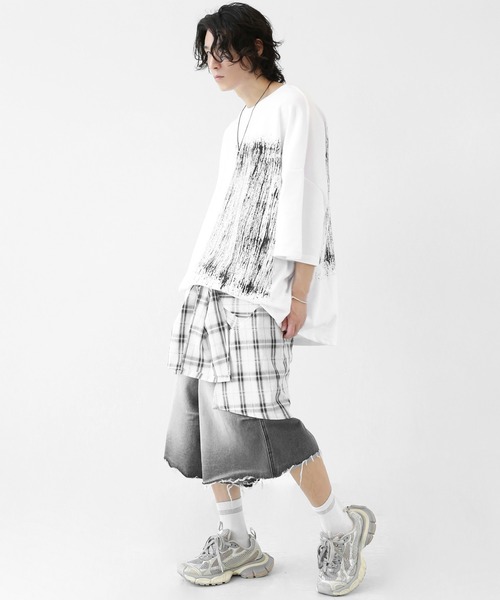 minsobi(ミンソビ)の「【ハイエンド級クオリティ】【シャツ取り外し可】 腰巻きシャツ 2WAY バミューダデニムパンツ(ユニセックス)(デニムパンツ・メンズ・ライトブラック・FREE)」の10枚目の写真