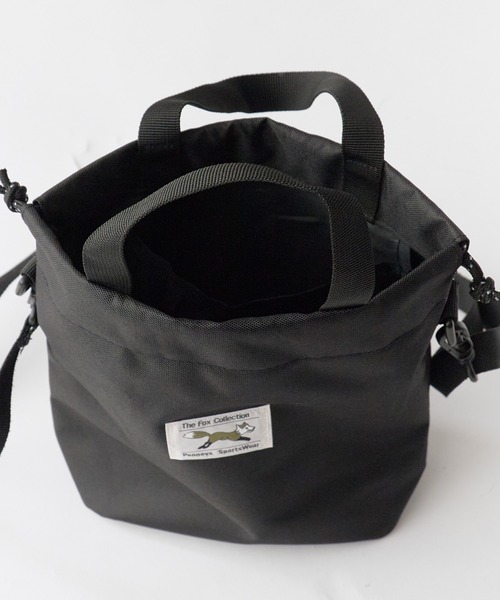 PENNEYS（ぺニーズ）の「PENNEYS/ペニーズ DRAWSTRING POUCH ロゴワッペン 巾着仕様 ショルダーバッグ 2026年 夏 夏服（ショルダーバッグ・メンズ・ブラック/ベージュ/オリーブ/ネイビー・FREE）」の16枚目の写真