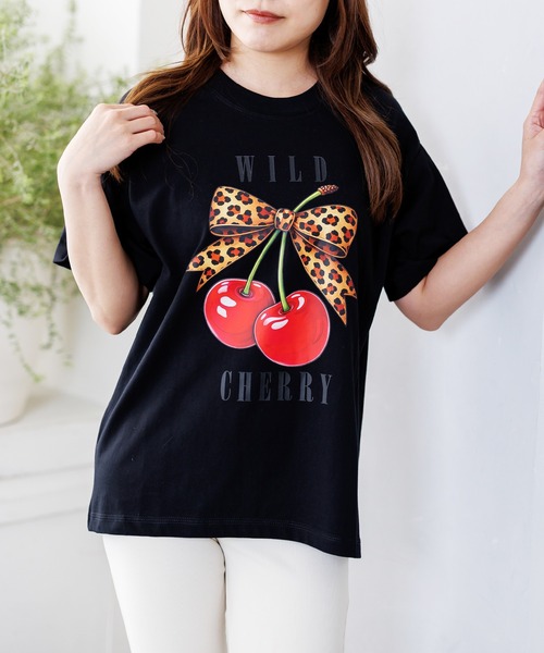 attagirl(アタガール)の「オーバーサイズチェリープリントTシャツ(Tシャツ/カットソー・レディース・ブラウン/ホワイト/ブラック・L/M)」の5枚目の写真