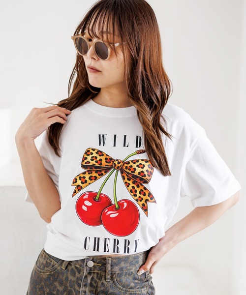 attagirl(アタガール)の「オーバーサイズチェリープリントTシャツ(Tシャツ/カットソー・レディース・ブラウン/ホワイト/ブラック・L/M)」の13枚目の写真
