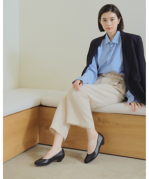 soena by InRed（ソエナバイインレッド）の「パンプス 3センチヒール [ELIO] HE-3027（パンプス・レディース・グレイッシュベージュ/ブラック系その他/ライトブラウン/アイボリー/ネイビー/ベージュ/ブラック・23.5/24.5/22.5/25.5/22/26/25/24/23）」の15枚目の写真