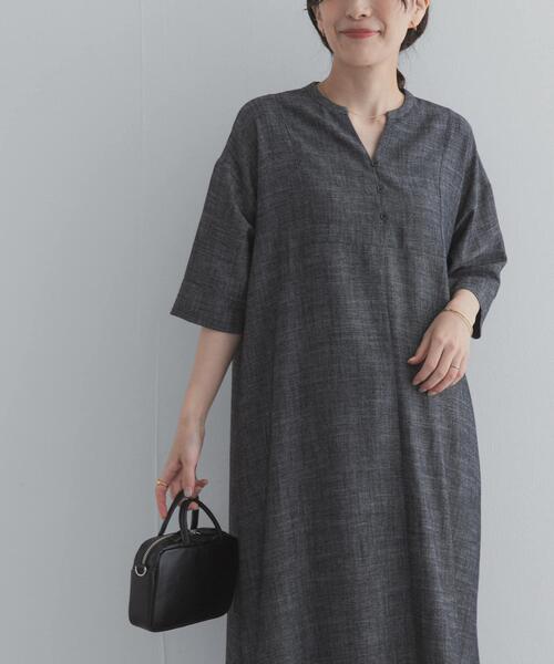 URBAN RESEARCH DOORS(アーバンリサーチドアーズ)の「リネン混5分袖ミディワンピース(ワンピース・レディース・ブラック/インディゴブルー・FREE)」の8枚目の写真