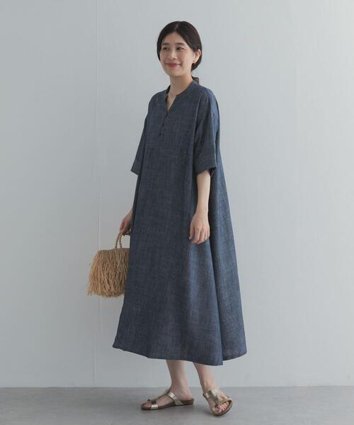 URBAN RESEARCH DOORS(アーバンリサーチドアーズ)の「リネン混5分袖ミディワンピース(ワンピース・レディース・ブラック/インディゴブルー・FREE)」の15枚目の写真