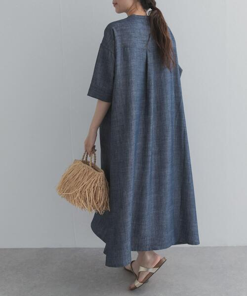 URBAN RESEARCH DOORS(アーバンリサーチドアーズ)の「リネン混5分袖ミディワンピース(ワンピース・レディース・ブラック/インディゴブルー・FREE)」の16枚目の写真