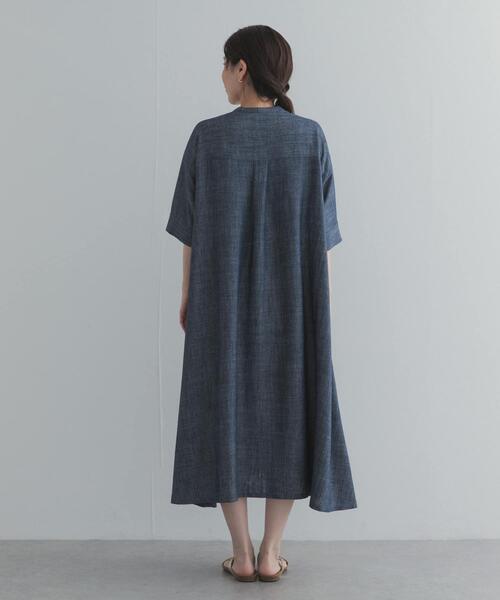 URBAN RESEARCH DOORS(アーバンリサーチドアーズ)の「リネン混5分袖ミディワンピース(ワンピース・レディース・ブラック/インディゴブルー・FREE)」の21枚目の写真