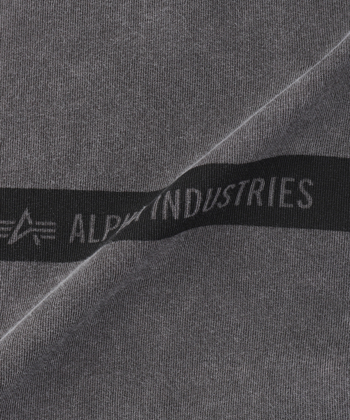Alpha Industries（アルファインダストリーズ）の「ALPHA INDUSTRIES / アルファ インダストリーズ SITTING PRETTY T-SHIRT（Tシャツ/カットソー・メンズ・チャコールグレー/ホワイト/ブラック・LARGE/X-LARGE/MEDIUM）」の8枚目の写真