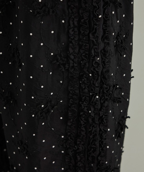 crinkle crinkle crinkle(クリンクルクリンクルクリンクル)の「【WEB先行販売】【crinkle crinkle crinkle】別注ドットレーヨンシャンタン 3D刺繍パンツ(その他パンツ・レディース・ブラック系その他・FREE)」の9枚目の写真