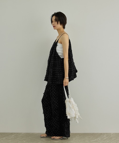 crinkle crinkle crinkle(クリンクルクリンクルクリンクル)の「【WEB先行販売】【crinkle crinkle crinkle】別注ドットレーヨンシャンタン 3D刺繍パンツ(その他パンツ・レディース・ブラック系その他・FREE)」の15枚目の写真