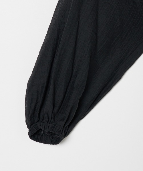 HELIOPOLE(エリオポール)の「SHEER BLOUSE / シアーブラウス(シャツ/ブラウス・レディース・ワイン/ブラック・38)」の7枚目の写真