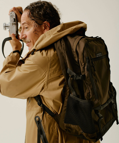 417 EDIFICE(フォーワンセブンエディフィス)の「KiU / キウ LC BACKPACK(バックパック/リュック・メンズ・ブラック/ブラウン/イエロー・FREE)」の10枚目の写真