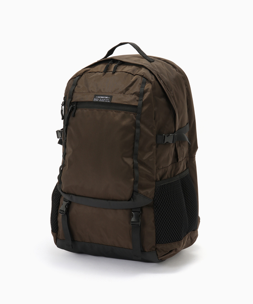 417 EDIFICE(フォーワンセブンエディフィス)の「KiU / キウ LC BACKPACK(バックパック/リュック・メンズ・ブラック/ブラウン/イエロー・FREE)」の15枚目の写真