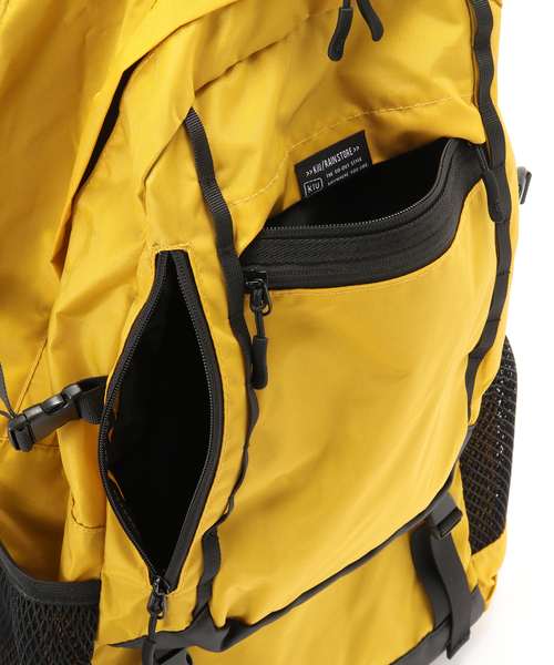 417 EDIFICE(フォーワンセブンエディフィス)の「KiU / キウ LC BACKPACK(バックパック/リュック・メンズ・ブラック/ブラウン/イエロー・FREE)」の22枚目の写真