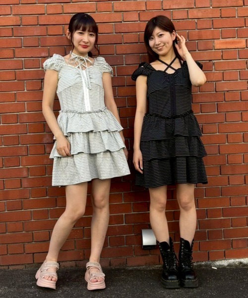 Candy Stripper（キャンディストリッパー）の「DOUBLE PUFF SLEEVE BORDER MINI ワンピース（ワンピース・レディース・グレー/ライトグレー・FREE）」の21枚目の写真