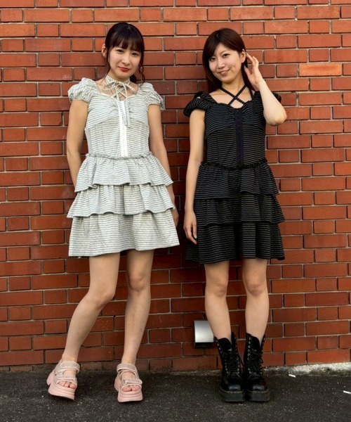 Candy Stripper（キャンディストリッパー）の「DOUBLE PUFF SLEEVE BORDER MINI ワンピース（ワンピース・レディース・グレー/ライトグレー・FREE）」の22枚目の写真