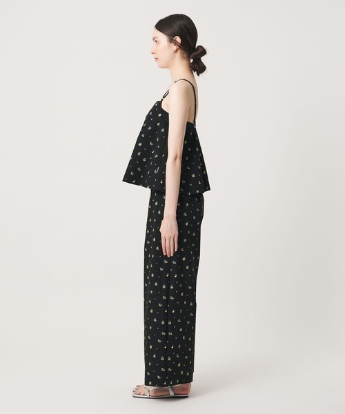 THOUSAND MILE(サウザンドマイル)の「【WEB限定】<THOUSAND MILE>キャミソール&パンツ フラワー セットアップ UVカット はっ水(サロペット/オーバーオール・レディース・その他1・FREE)」の19枚目の写真