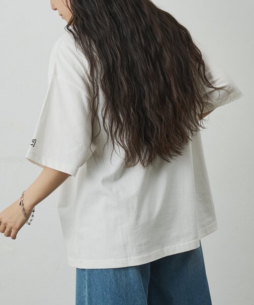 COLONY 2139（コロニートゥーワンスリーナイン）の「【ConVenir】カラヴァッジョTシャツ（Tシャツ/カットソー・メンズ・ブラック/ホワイト・MEDIUM/LARGE）」の5枚目の写真