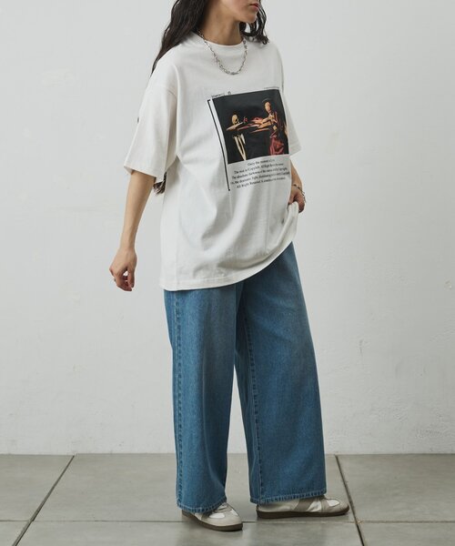 COLONY 2139（コロニートゥーワンスリーナイン）の「【ConVenir】カラヴァッジョTシャツ（Tシャツ/カットソー・メンズ・ブラック/ホワイト・MEDIUM/LARGE）」の10枚目の写真
