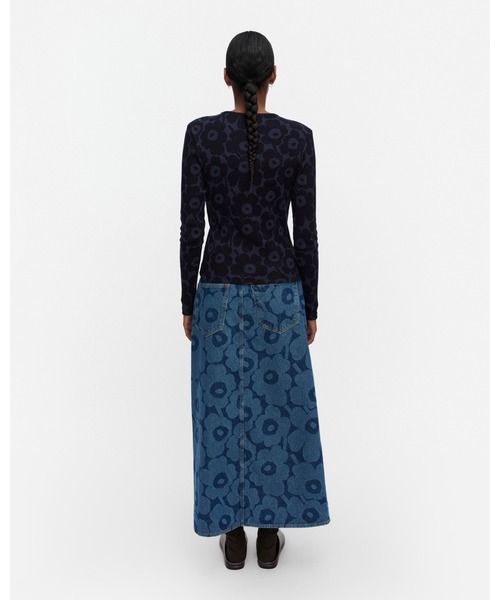 marimekko(マリメッコ)の「Vaihde Unikko / shirt(Tシャツ/カットソー・レディース・ネイビー・X-SMALL/SMALL/MEDIUM/LARGE)」の3枚目の写真
