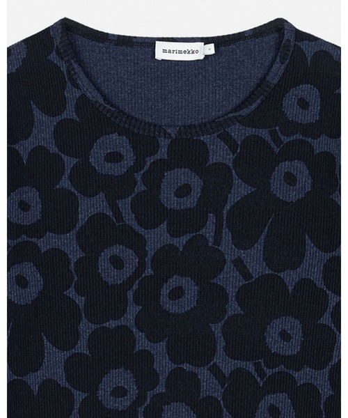 marimekko(マリメッコ)の「Vaihde Unikko / shirt(Tシャツ/カットソー・レディース・ネイビー・X-SMALL/SMALL/MEDIUM/LARGE)」の7枚目の写真
