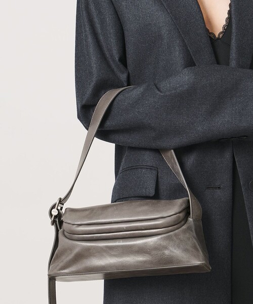 イタリアンレザー本革 UNITED ARROWS ショルダーバッグ UNITED ARROWS｜ユナイテッドアローズのショルダーバッグ（レザー・本