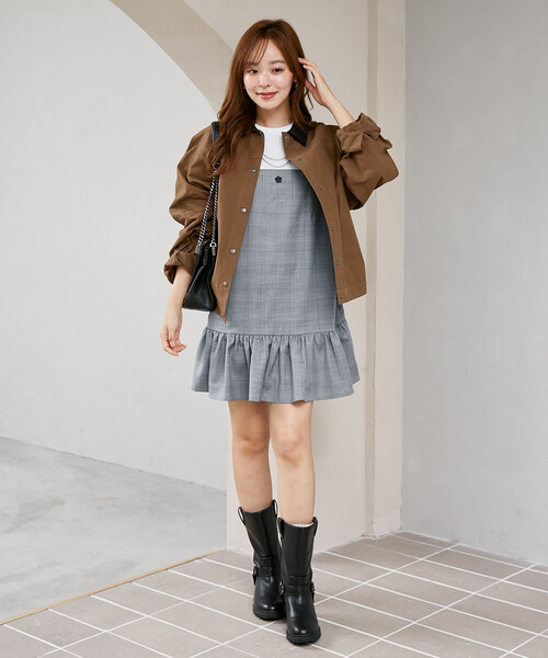 MARY QUANT(マリークワント)の「MARY QUANT × PUBLUX/マリークワント 別注 ベロア リボン チェック ミニ キャミソール ワンピース 限定展開(ワンピース・レディース・ベージュ/グレー・フリ-)」の17枚目の写真