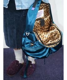 OFFWINTER（オフウィンター）の「【OFFWINTER】 ヴィンテージライク ロケットバックパック / リュック　M-L  PC収納可15インチ（スペースシリーズ）（バックパック/リュック）」