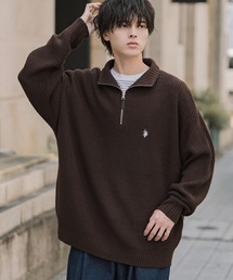 U.S. POLO ASSN.（ユーエスポロアッスン）の「新色追加 U.S. POLO ASSN. ユーエスポロアッスン 別注コラボオーバーサイズワンポイントロゴ刺繍畦編みハーフジップ長袖ニットセーター（ニット/セーター）」