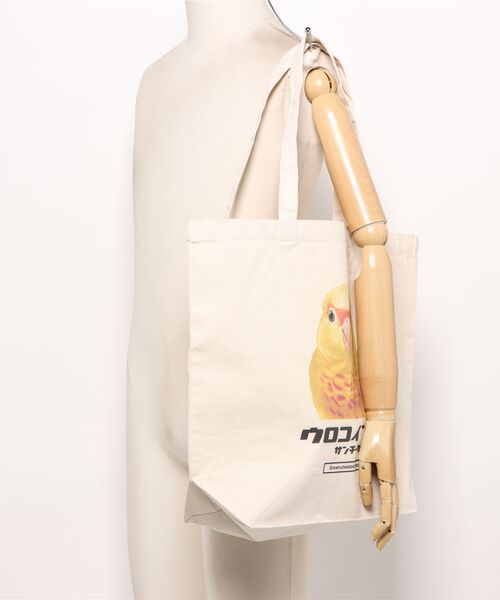 Moftique（モフティック）の「Moftique（モフティック） トートバッグ キャンバス マチ有 ウロコインコ パイナップル 鳥 ペット アニマル プリント Lサイズ ユニセックス（トートバッグ・レディース・ナチュラル・FREE）」の6枚目の写真