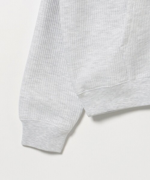 BEAMS HEART（ビームスハート）の「MHC ワッフル フリース ジップ パーカー（スウェット・メンズ・ライトグレー/ブラック・MEDIUM/LARGE）」の10枚目の写真