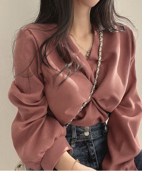 FLINEA(フリネア)の「Vネッククロス長袖ブラウス(シャツ/ブラウス・レディース・ブラック/ベージュ/ブルー/レンガ・FREE)」の4枚目の写真