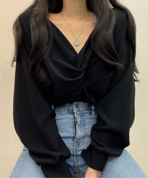 FLINEA(フリネア)の「Vネッククロス長袖ブラウス(シャツ/ブラウス・レディース・ブラック/ベージュ/ブルー/レンガ・FREE)」の9枚目の写真