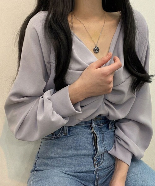 FLINEA(フリネア)の「Vネッククロス長袖ブラウス(シャツ/ブラウス・レディース・ブラック/ベージュ/ブルー/レンガ・FREE)」の19枚目の写真