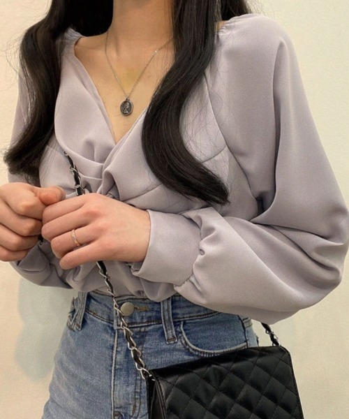 FLINEA(フリネア)の「Vネッククロス長袖ブラウス(シャツ/ブラウス・レディース・ブラック/ベージュ/ブルー/レンガ・FREE)」の17枚目の写真