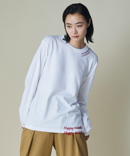 mintdesigns(ミントデザインズ)の「Over Embroidery T-Shirt(Tシャツ/カットソー・レディース・ブラック/ホワイト・2/5)」の1枚目の写真