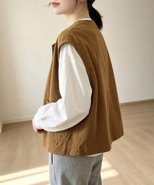 ONEP STAR(ワンピスター)の「ノーカラーボタンデザインベスト(ベスト・レディース・ブラック/ベージュ/カーキ・MEDIUM/LARGE/X-LARGE)」の7枚目の写真