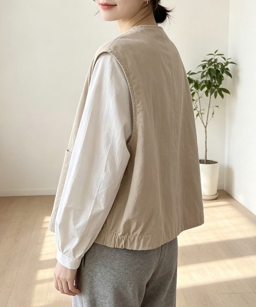 ONEP STAR(ワンピスター)の「ノーカラーボタンデザインベスト(ベスト・レディース・ブラック/ベージュ/カーキ・MEDIUM/LARGE/X-LARGE)」の13枚目の写真