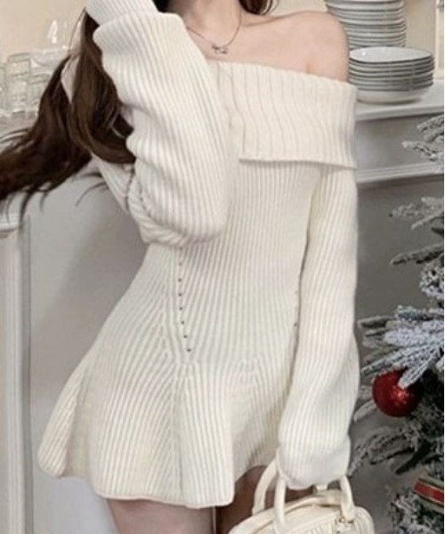 &soiree(アンドソワレ)の「オフショルミニ丈リブニットミニワンピース(ワンピース・レディース・アイボリー・SMALL/MEDIUM/LARGE/X-LARGE)」の2枚目の写真