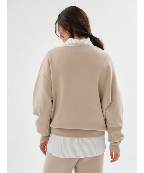 emmi（エミ）の「ウールミックスオフショルダーニット【セットアップ対応】（ニット/セーター・レディース・ベージュ/チャコールグレー・F）」の5枚目の写真