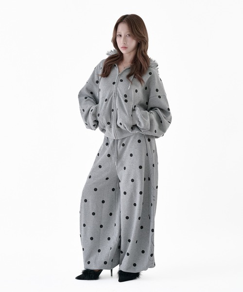Melviianne(メルヴィアンヌ)の「Fur hood big logo sweat parker(パーカー・レディース・LT.Gray/Black/PINK・MEDIUM/SMALL)」の21枚目の写真