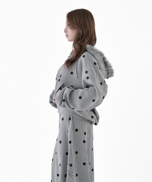Melviianne(メルヴィアンヌ)の「Fur hood big logo sweat parker(パーカー・レディース・LT.Gray/Black/PINK・MEDIUM/SMALL)」の18枚目の写真