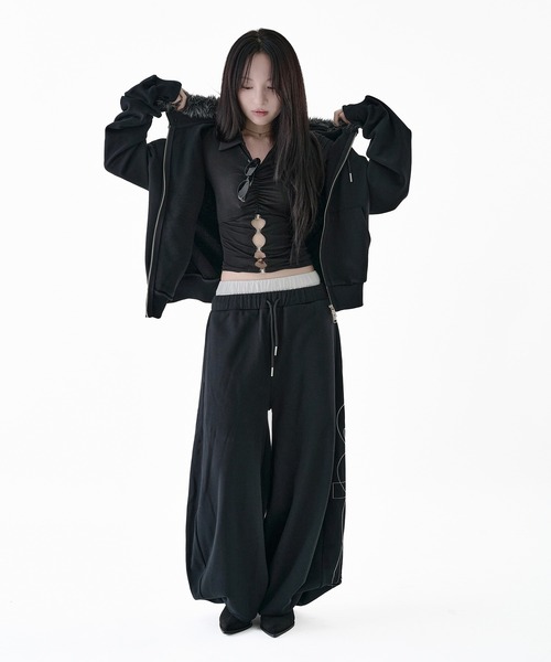 Melviianne(メルヴィアンヌ)の「Fur hood big logo sweat parker(パーカー・レディース・LT.Gray/Black/PINK・MEDIUM/SMALL)」の13枚目の写真