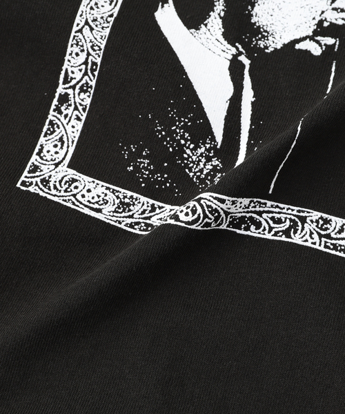 WISM（ウィズム）の「BOOK WORKS / ブックワークス BOOKER T-SHIRT（Tシャツ/カットソー・メンズ・ブラック・LARGE/MEDIUM）」の4枚目の写真