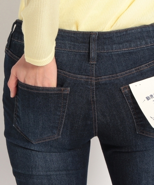 SHOO・LA・RUE(シューラルー)の「ストレッチデニムパンツ(デニムパンツ・レディース・ブルー/ネイビー・01/03/04/02)」の8枚目の写真